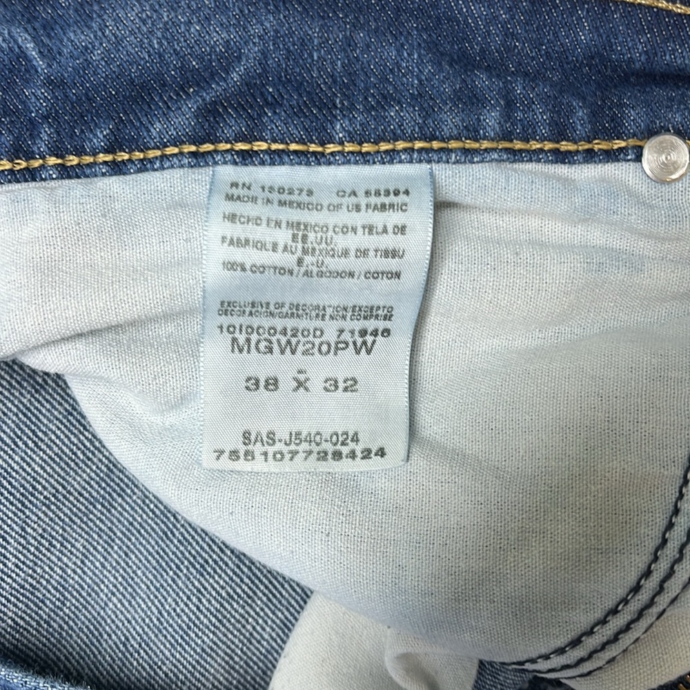 **2/$18** Wrangler jeans - 38x32 - Picture 6 of 9